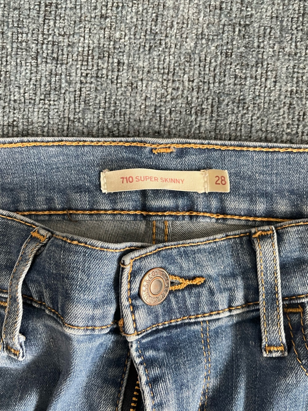 Levi's 710 Super Skinny Jeans - Picture 4 of 6